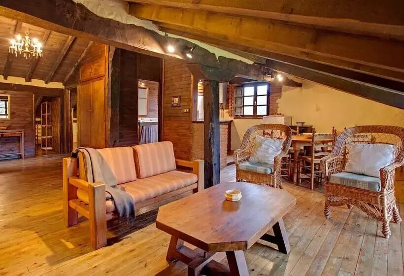 Casas Rurales Primorías   Camijanes