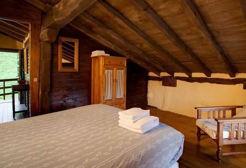 Casas Rurales Primorías   Camijanes