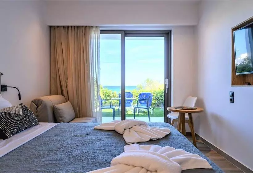 Cubes On The Beach Athens Airport