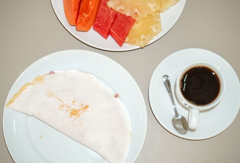 مسافرخانه Pousada Jardins Tropical