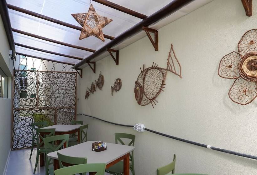 مسافرخانه Pousada Jardins Tropical