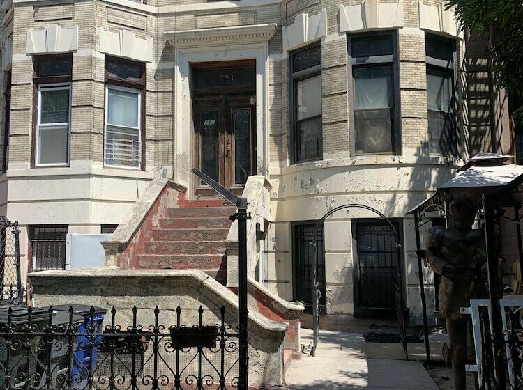 여관 The Brooklyn Riviera