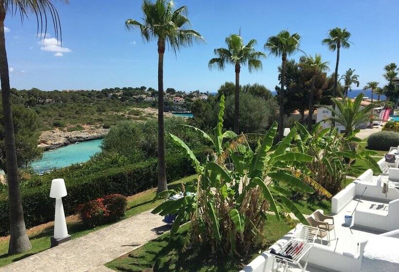 هتل Flipflop Cala Mandia