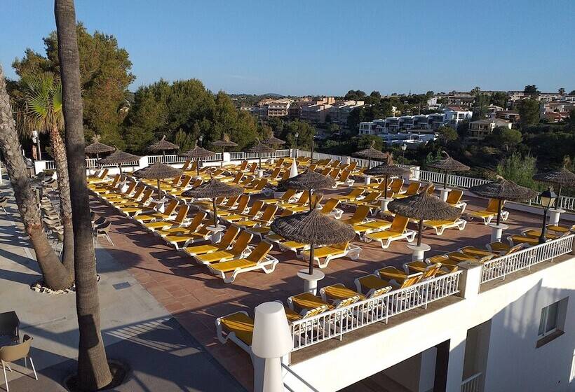 هتل Flipflop Cala Mandia