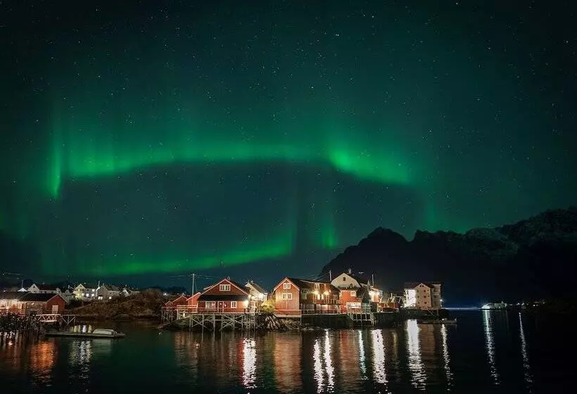 Hotelli Henningsvær Rorbuer