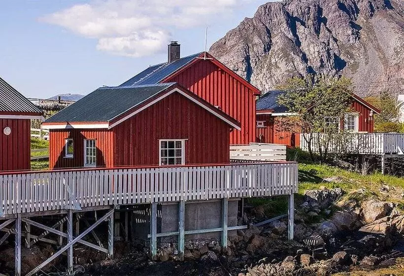 Hotelli Henningsvær Rorbuer