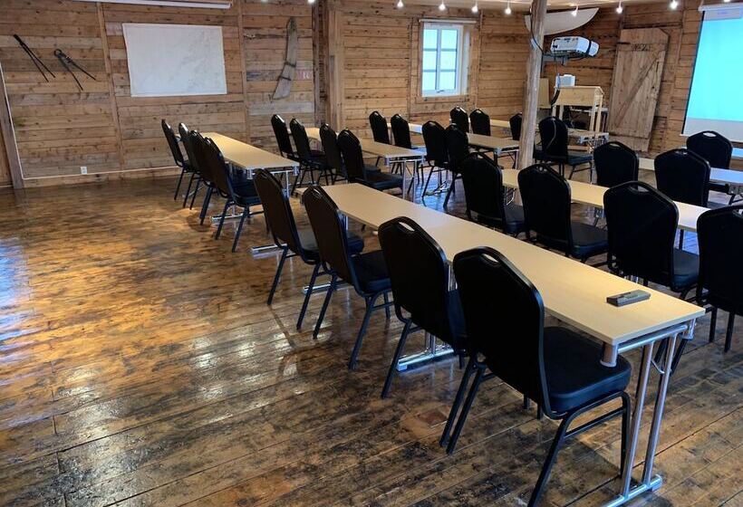 בית מלון כפרי Henningsvær Rorbuer