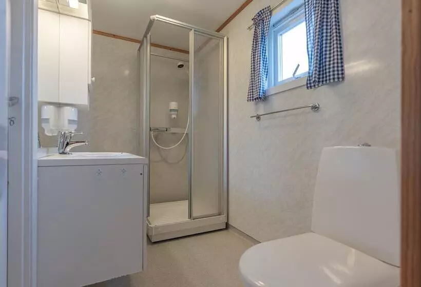 Hotelli Henningsvær Rorbuer