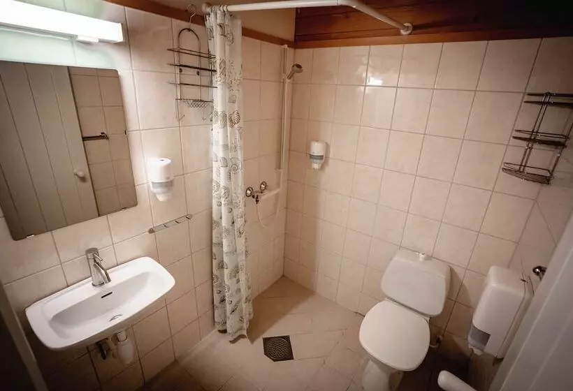 Hotelli Henningsvær Rorbuer