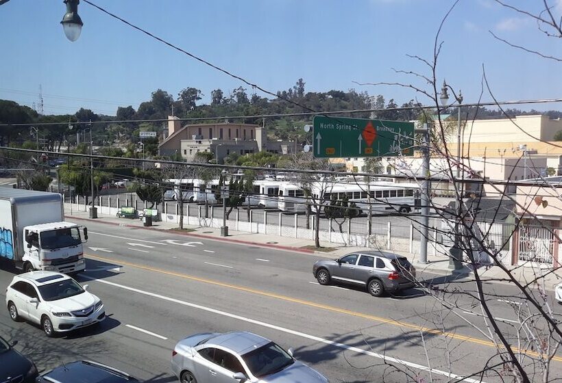 בית מלון כפרי Historic City View Suites