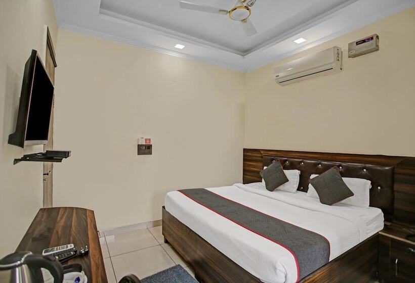 Imperial Hotel Noida