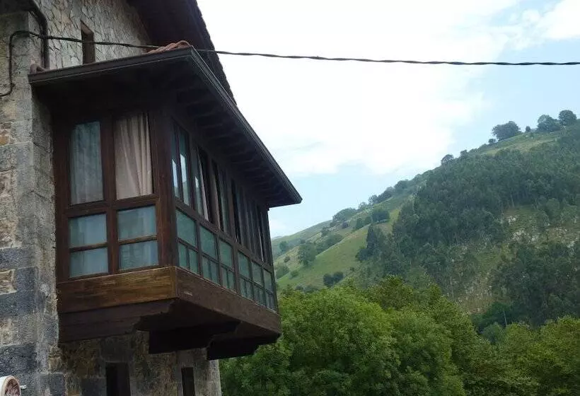 Hotelli Posada 3 Valles