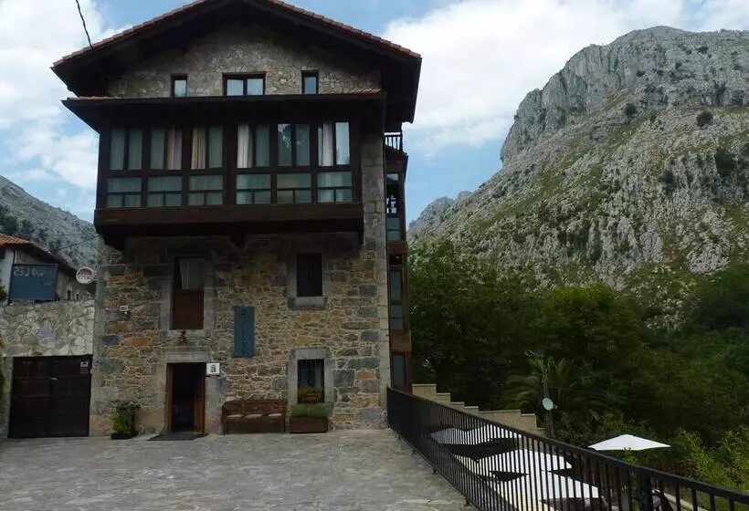 Hotelli Posada 3 Valles