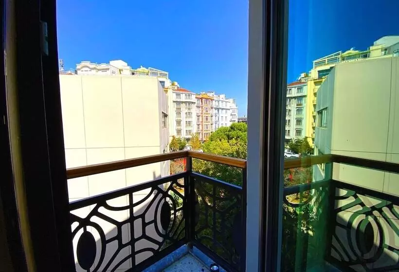 Roe Suite Hotel   Taksim
