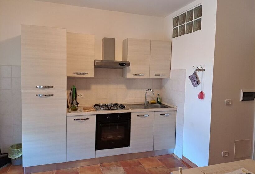 هتل روستایی Agriturismo La Tortorella