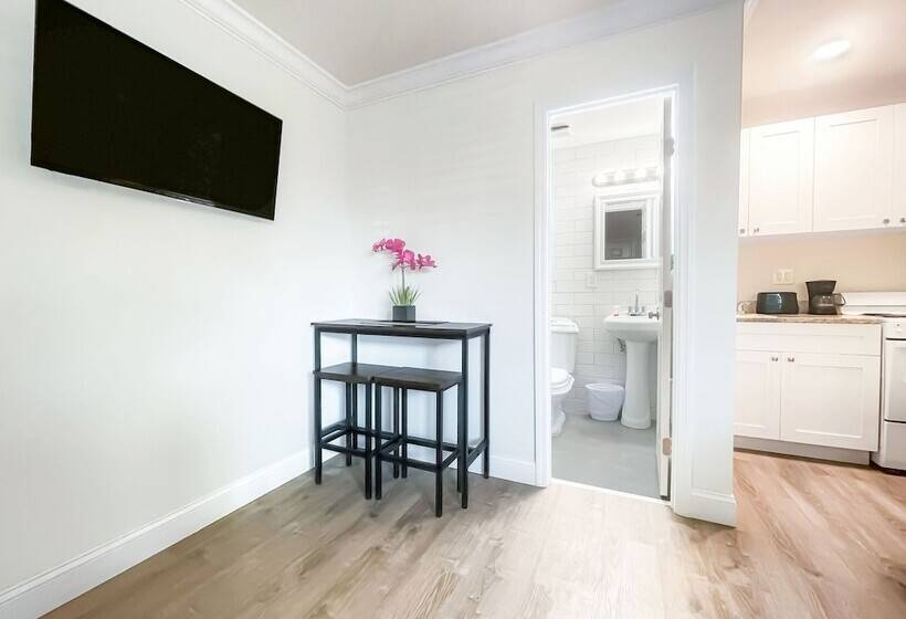 호텔 The Clevelander