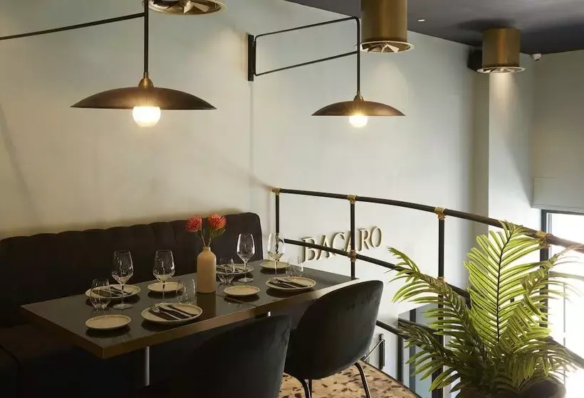 ホテル The Port Square