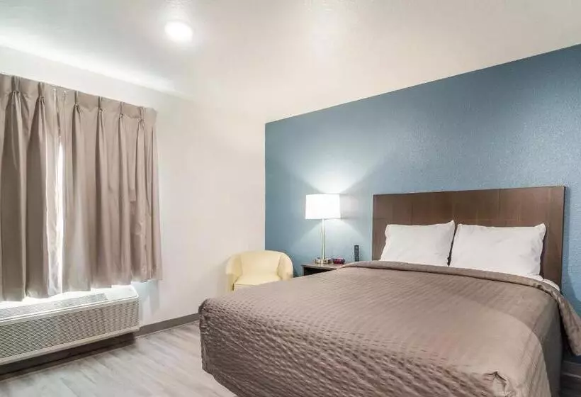 Hotelli Woodspring Suites Wixom   Novi