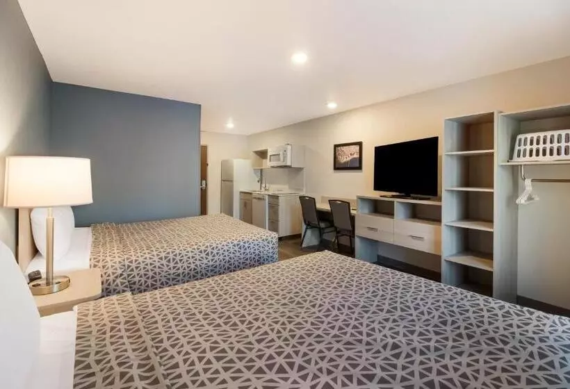 Hotelli Woodspring Suites Wixom   Novi