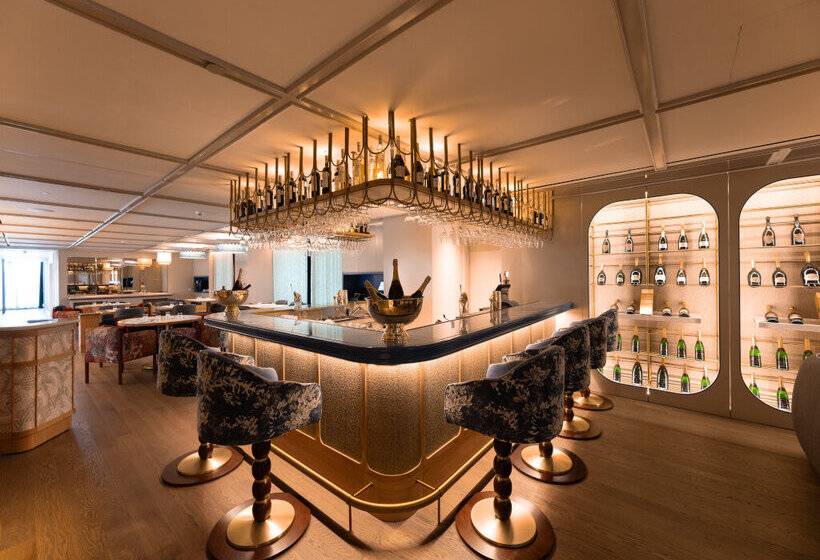 Legacy Hotel Cascais, Curio Collection By Hilton