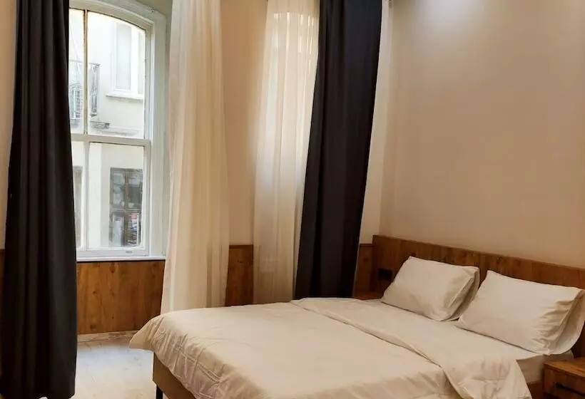 Reyna Otel Taksim