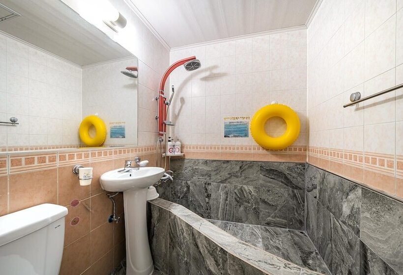 모텔 Ulsan Yeongnam Alps Sandia Oncheon