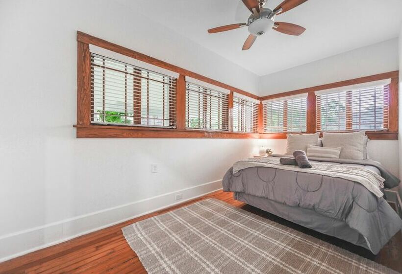 דירת נופש Amazing Bahamian Home At Design District