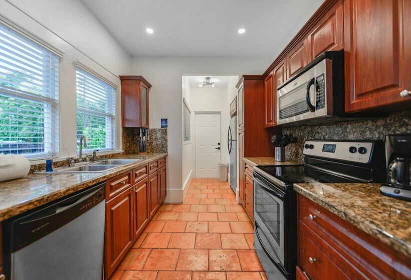 דירת נופש Amazing Bahamian Home At Design District