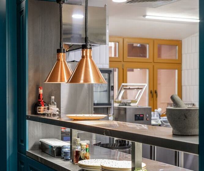 Zalkind Hotel Rooms&kitchen