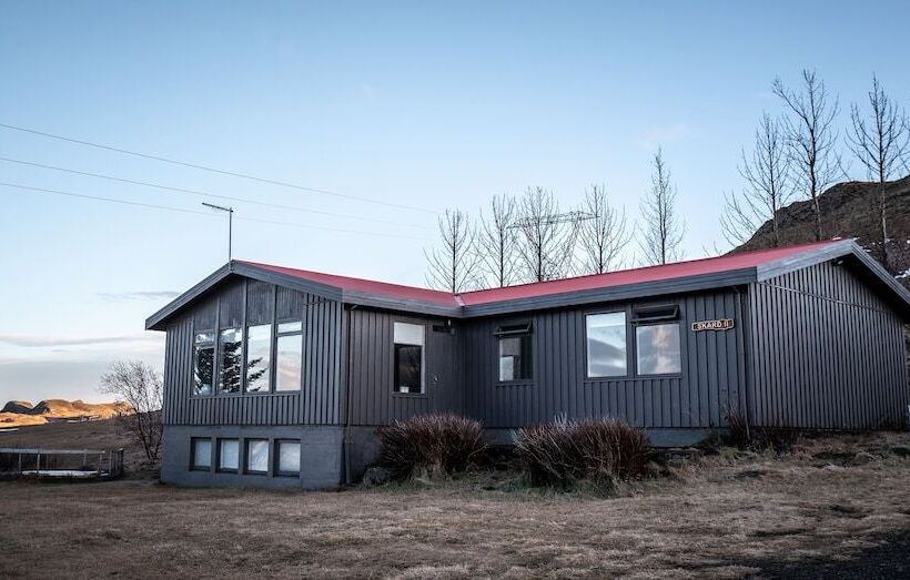 Au44 Cottages   Arngrimslundur