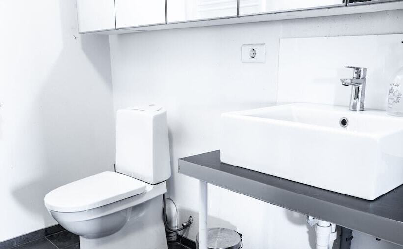 Au44 Cottages   Arngrimslundur