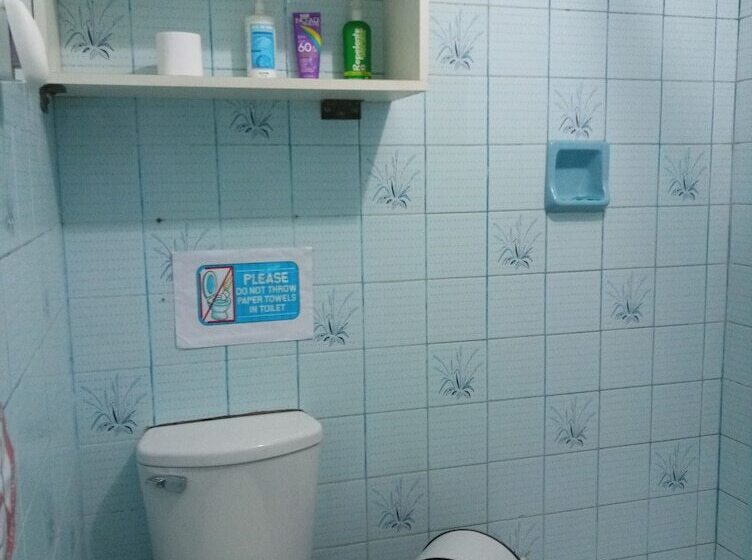 Bed & Breakfast Callao Backpacker   Adults Only