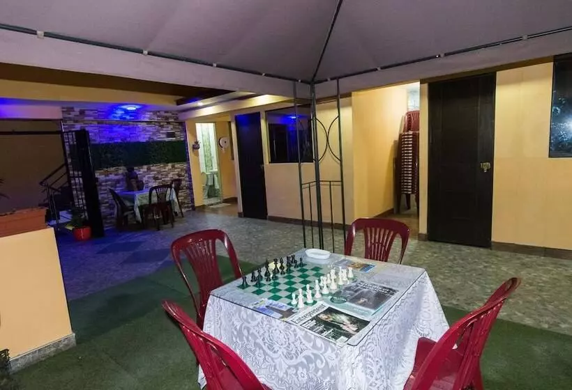 ベッドアンドブレックファースト La Casa Del Viajero   Aeropuerto Lima