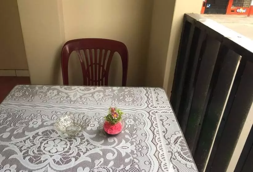 ベッドアンドブレックファースト La Casa Del Viajero   Aeropuerto Lima