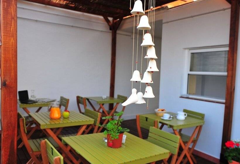 Gaudint Barcelona Suites