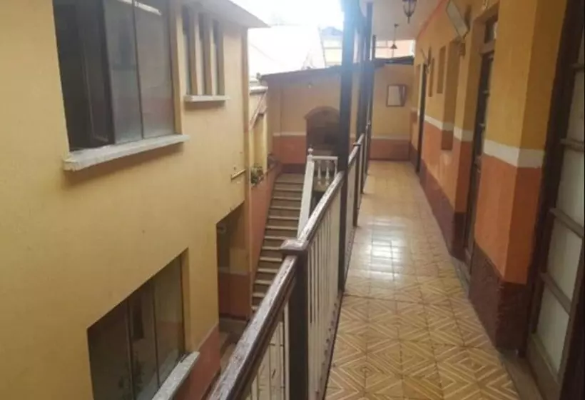 Hostal Toscana