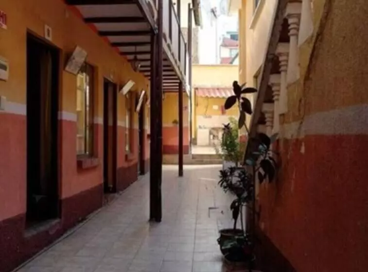 Hostal Toscana