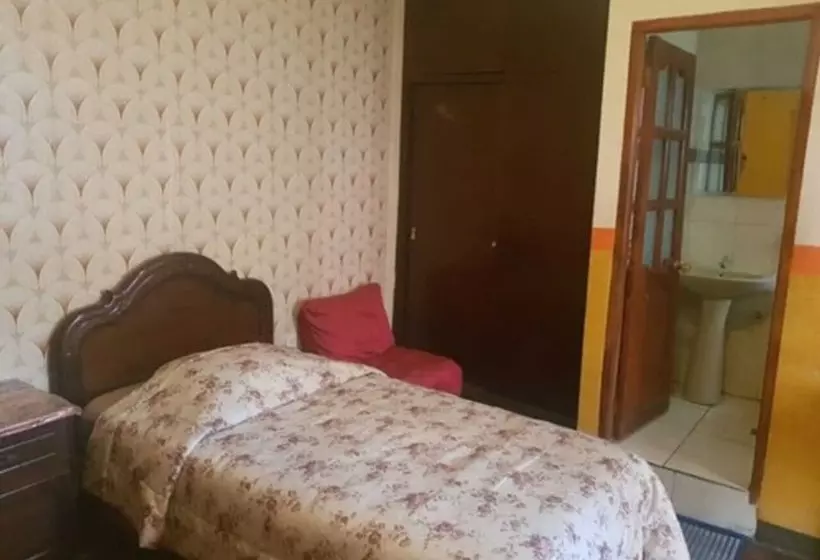 Hostal Toscana