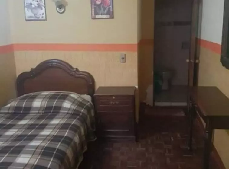 Hostal Toscana