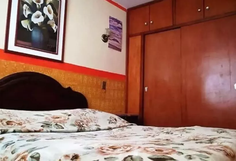 Hostal Toscana