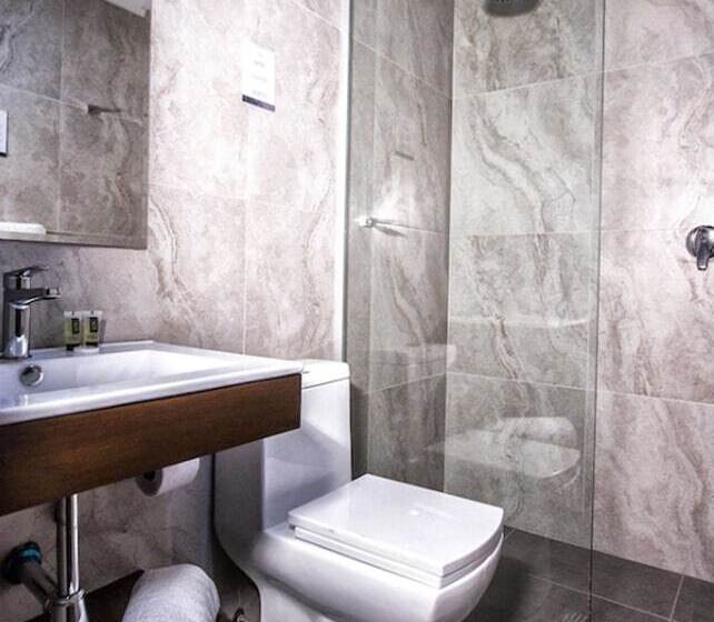 هتل Altus Express