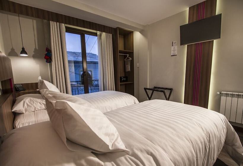 هتل Altus Express