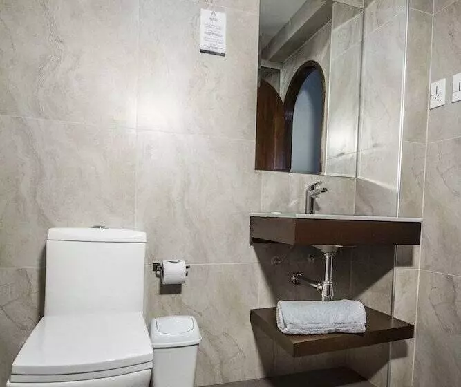 هتل Altus Express