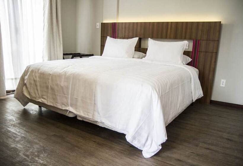 هتل Altus Express