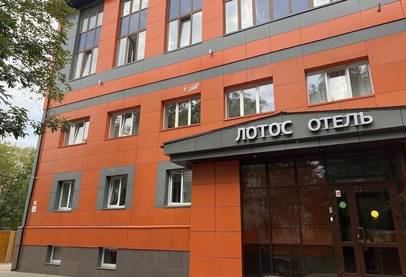 호텔 Koncert Lotos