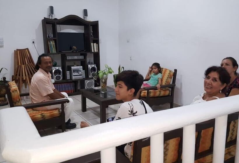 ホテル Nahoch Tatoob Casa De Los Abuelos