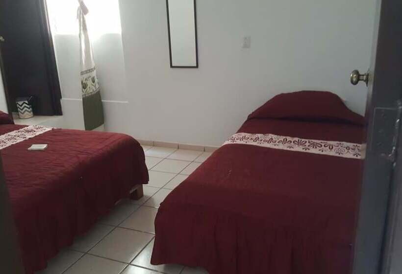 ホテル Nahoch Tatoob Casa De Los Abuelos