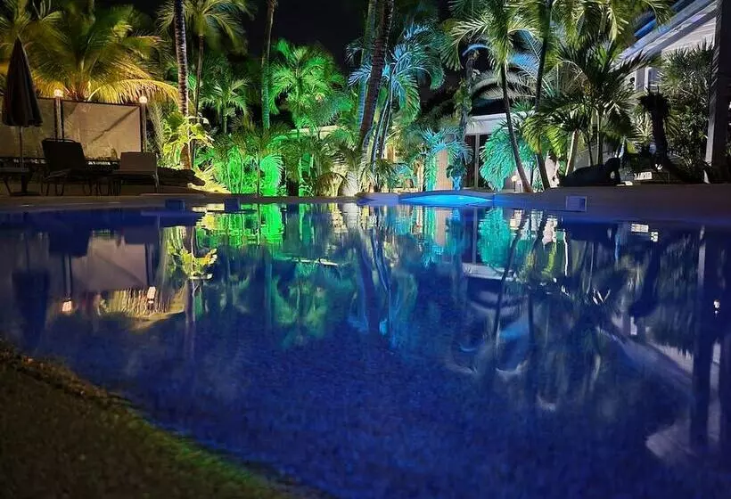 هتل Residence Adam & Eve