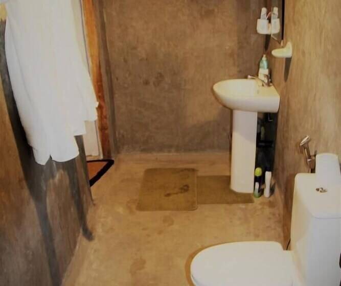 בית מלון כפרי Sea View Clay House Dikwella