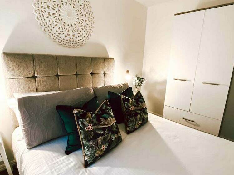 هتل Sutton Heath Lodge